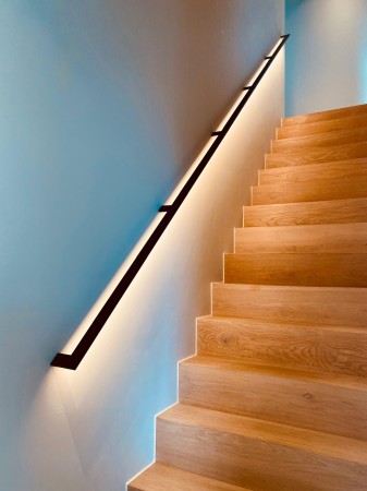 Stalen deur Heuvelland - Muurleuning met Led verlichting